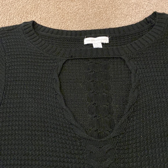 New York & Company sweater - Picture 3 of 5